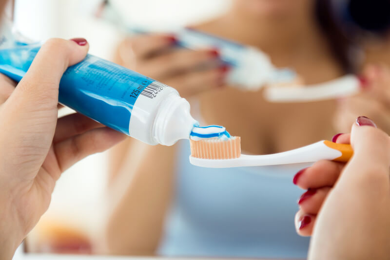 Sensodyne Branqueador Extra Fresh