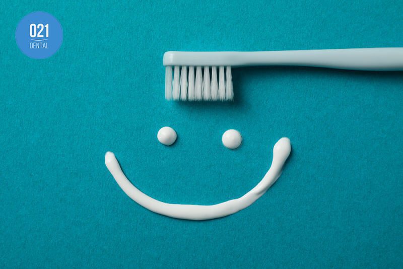 Sensodyne Branqueador Extra Fresh