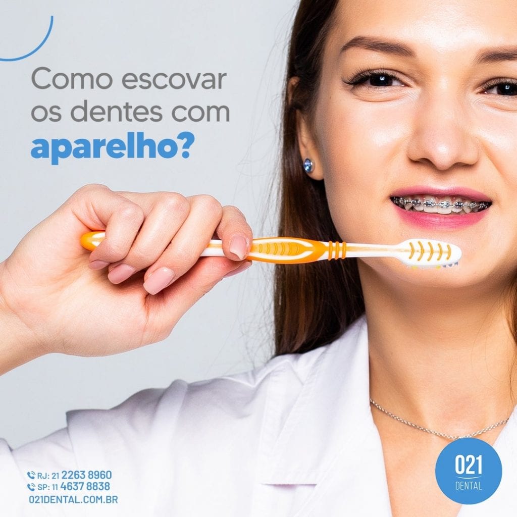 menina escovando os dentes com aparelho ortodontico