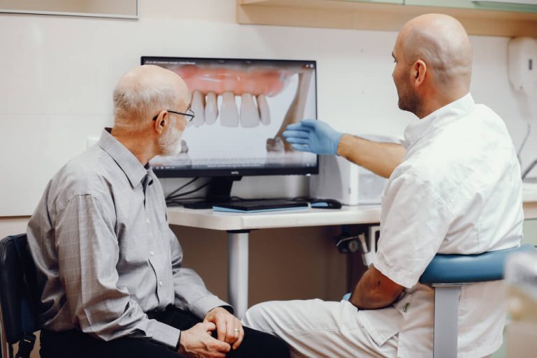 5 Tipos De Implantes Dentários, Vantagens E Cuidados Pós-Procedimentos