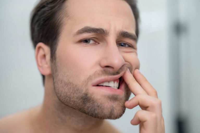 5 dicas práticas para evitar a gengiva inflamada