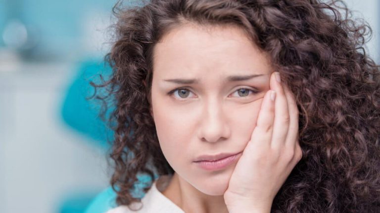 Inflamação após extração de dente Diagnóstico e prevenção