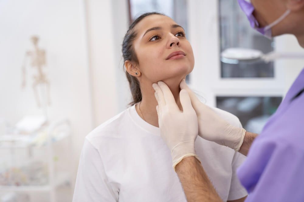 E aí, dentista pode fazer lipo de papada