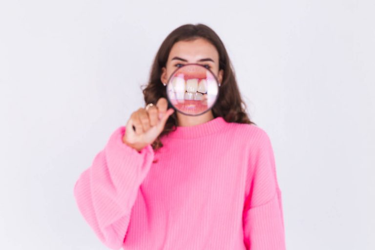 Retração gengival Causas, Sintomas, Tratamentos e Prevenção