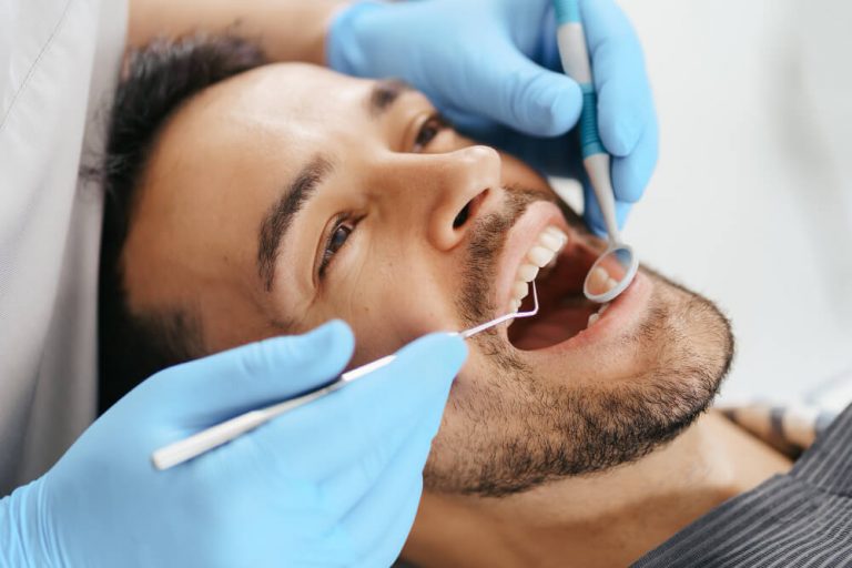 Periodontia O que é, quais áreas atua e suas doenças principais