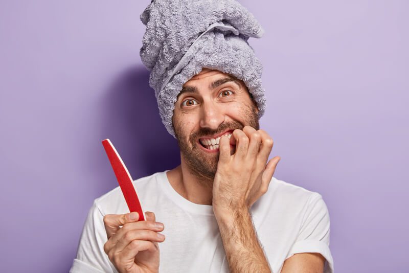 13 motivos para usarmos o limpador de língua