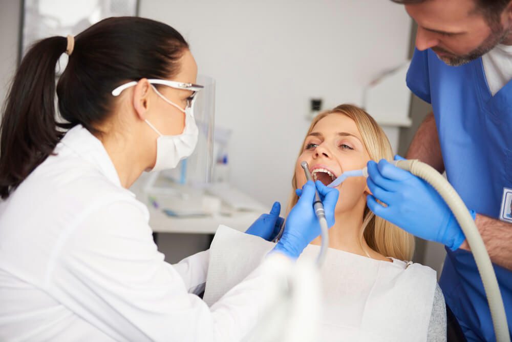 Extração Dentária e Cirurgia de Siso 2